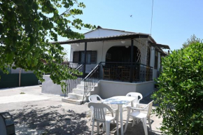 Thomas Cottage